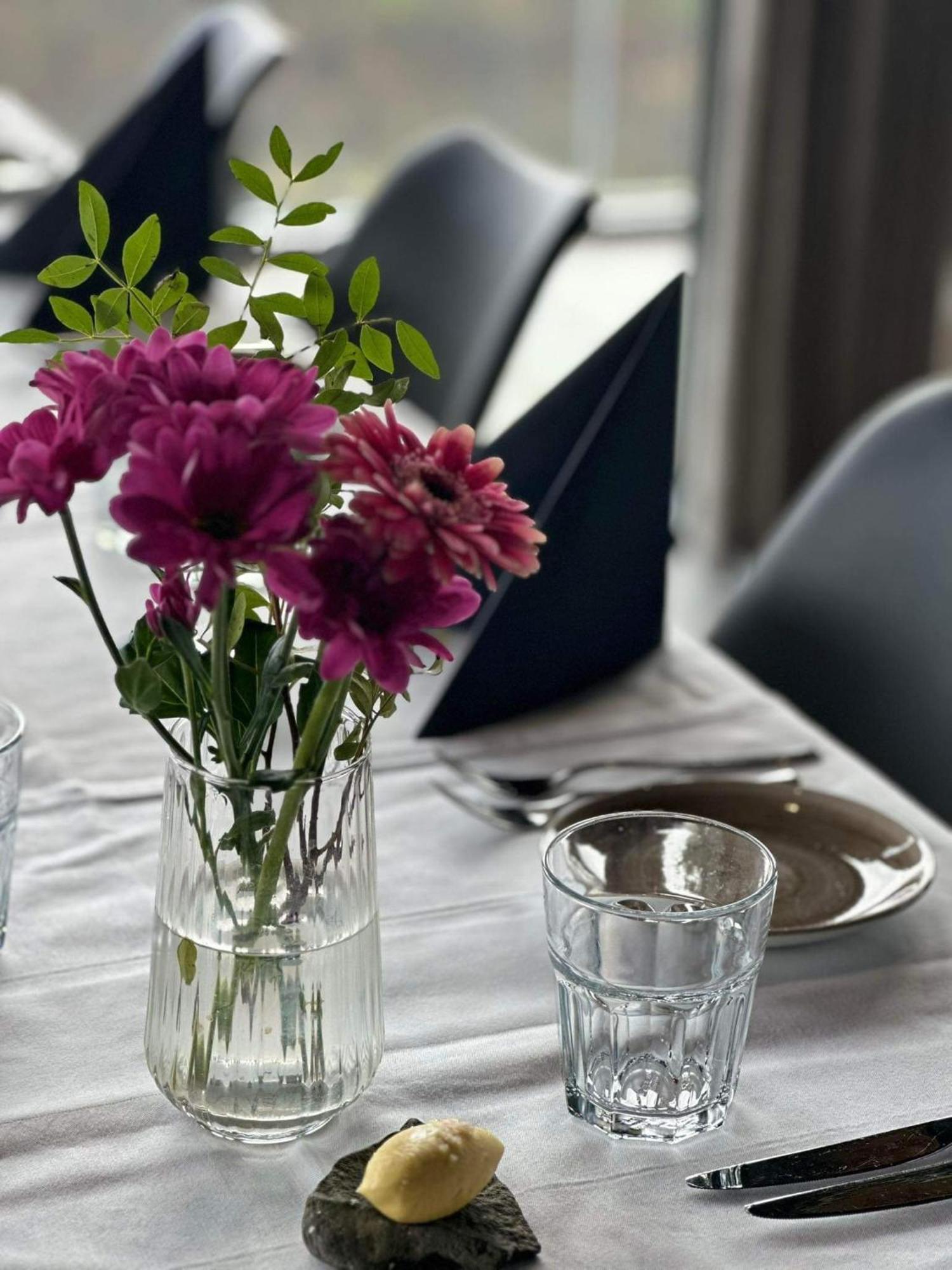 Hotel Varmaland Eksteriør billede